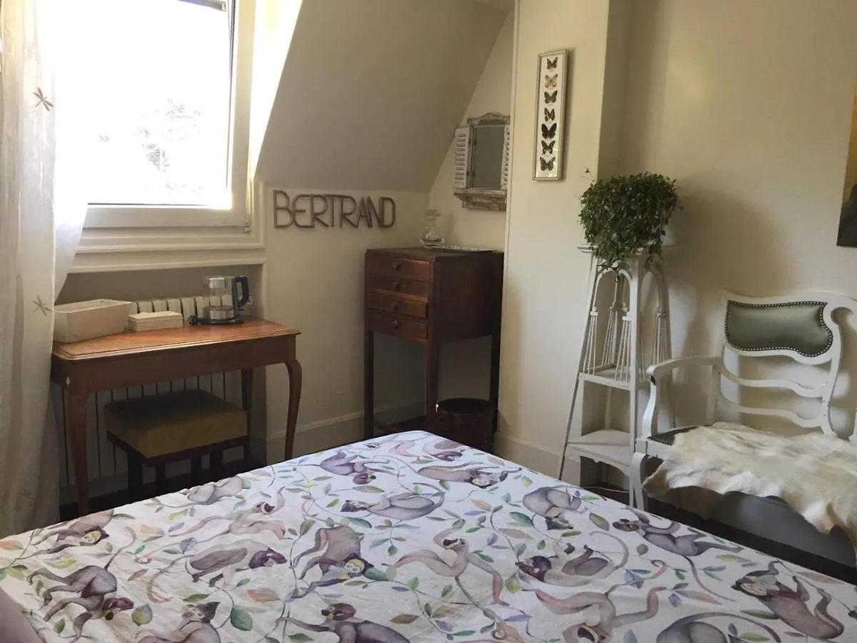 Far Out Collective Apartment San Sebastian Homestay